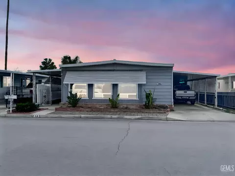 1005 Crown Ave, Bakersfield, CA 93301