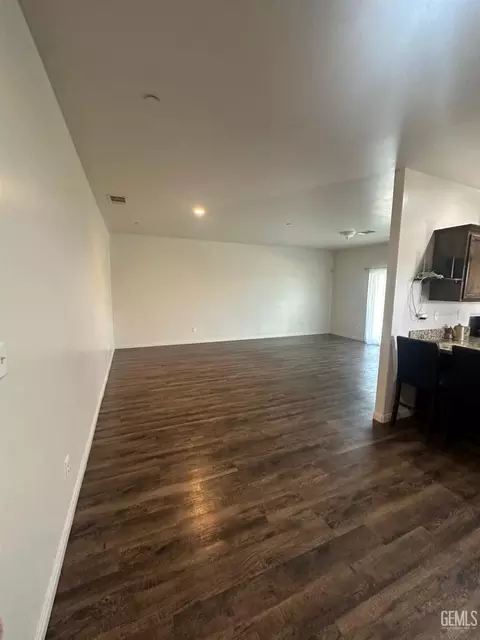 Living - 1780 Ironbark St, Wasco, CA 93280 photo 2 of 2