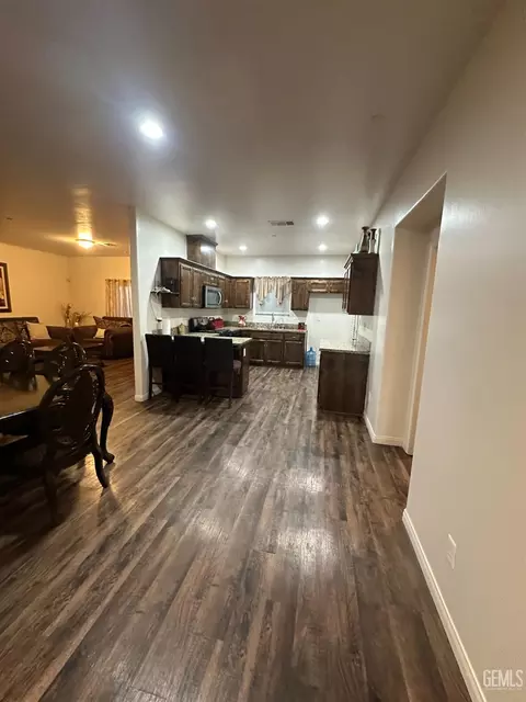 Entry Way - 1780 Ironbark St, Wasco, CA 93280 photo 3 of 3