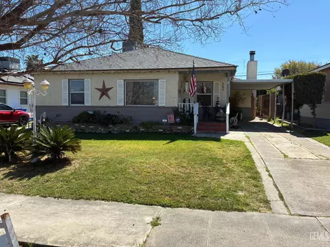 203 E Lucard St, Taft, CA 93268