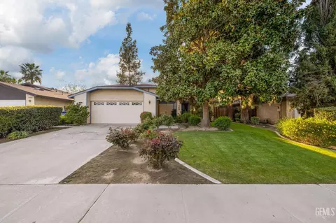 3601 Litchfield Dr, Bakersfield, CA 93309