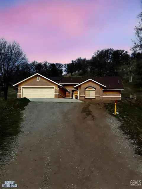 17950 Zurich Ct, Tehachapi, CA 93561