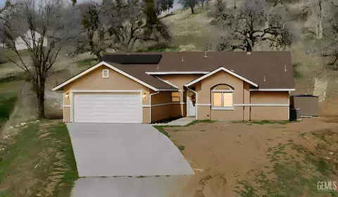 17950 Zurich Ct, Tehachapi, CA 93561