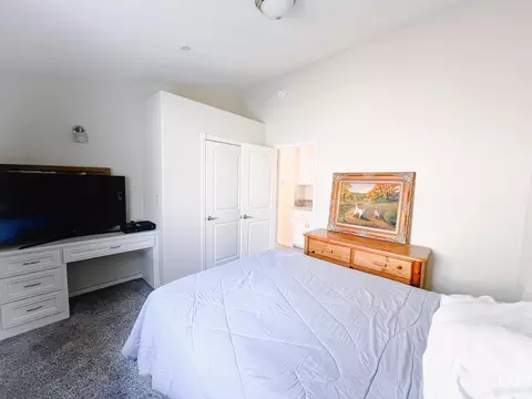 Bedroom - 17950 Zurich Ct, Tehachapi, CA 93561 photo 1 of 4