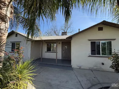 40 Sterling Rd, Bakersfield, CA 93307