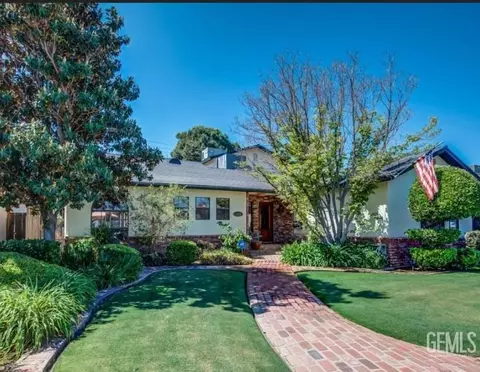 1222 9th Ave, Delano, CA 93215