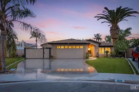 5818 Clear Valley Ct, Bakersfield, CA 93313