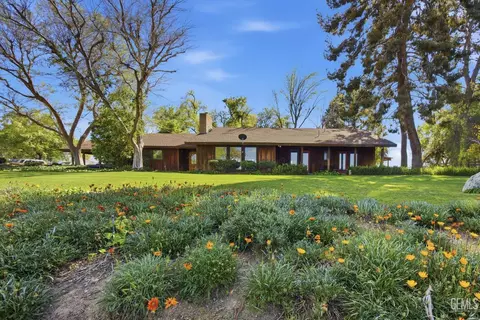 12147 Cliff Ave, Bakersfield, CA 93306