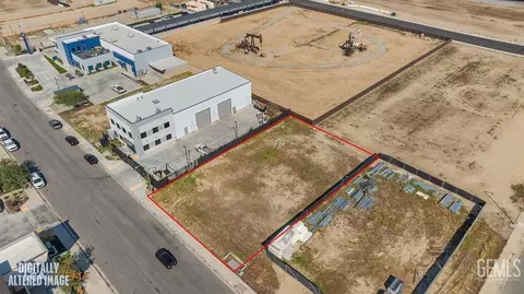 5706 Woodmere Dr, Bakersfield, CA 93313