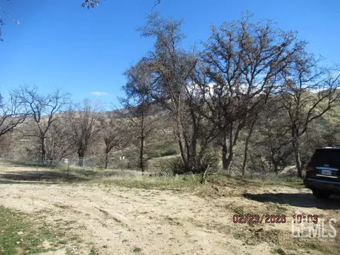Exterior - 400 Owls Clover Rd, Caliente, CA 93518 photo 5 of 8