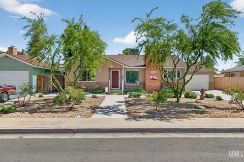 402 Westwood St, Bakersfield, CA 93309