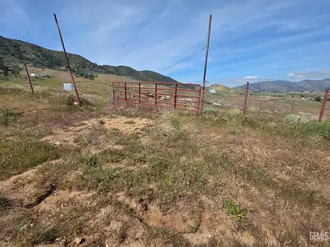 0 Apache St, Tehachapi, CA 93561