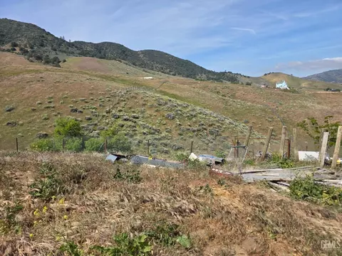 0 Apache St, Tehachapi, CA 93561 photo 4