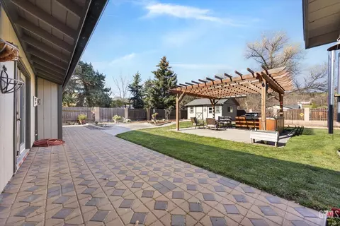 Exterior - 23461 Cool Haven Ct, Tehachapi, CA 93561 photo 6 of 12