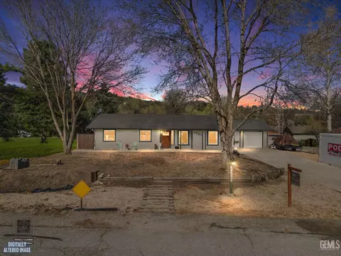 Exterior - 23461 Cool Haven Ct, Tehachapi, CA 93561 photo 1 of 12