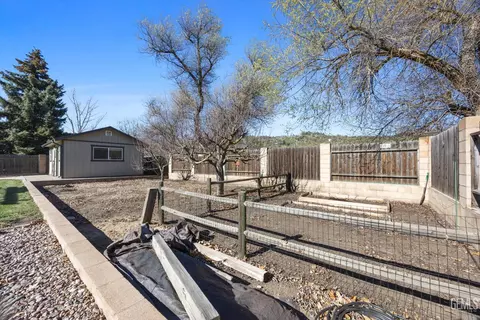 Exterior - 23461 Cool Haven Ct, Tehachapi, CA 93561 photo 12 of 12