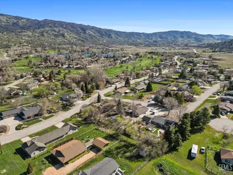 View/Area - 23461 Cool Haven Ct, Tehachapi, CA 93561 photo 5 of 5