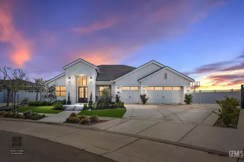 13407 Stonethwaite Ln, Bakersfield, CA 93311