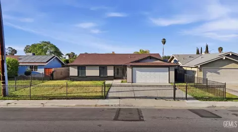 1904 Fairview Rd, Bakersfield, CA 93304