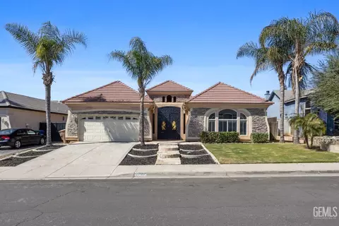 3727 Park Mountain Dr, Bakersfield, CA 93308