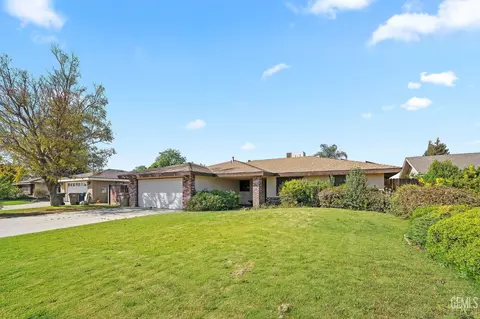 7800 Carol Sue Ct, Bakersfield, CA 93308