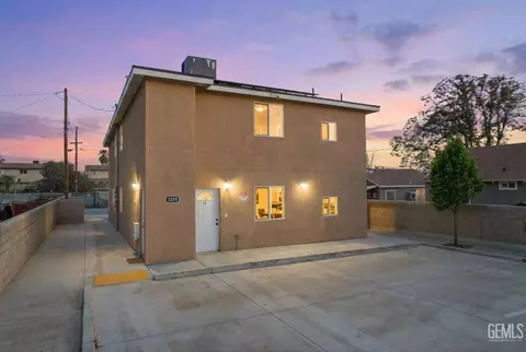 3208 Jewett Ave, Bakersfield, CA 93301