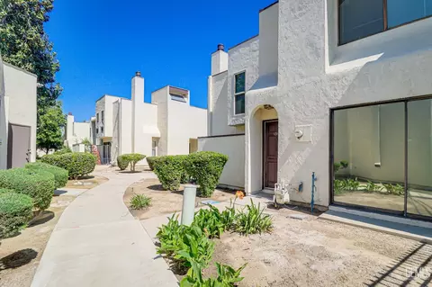 1317 Capricorn Ct, Bakersfield, CA 93309