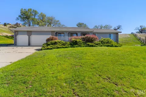23480 Meadow View Ct, Tehachapi, CA 93561