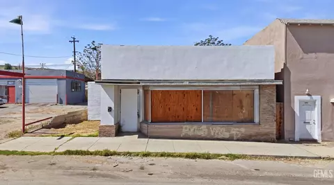 605 S 10th St, Taft, CA 93268 photo 1