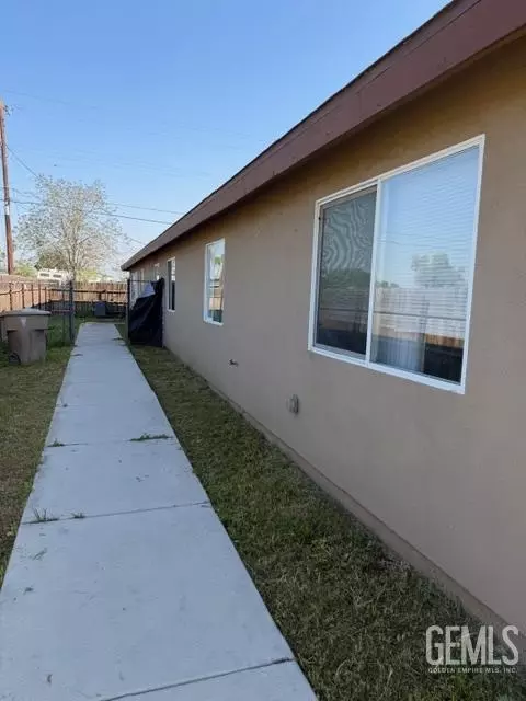 614 E 9th St, Bakersfield, CA 93307 photo 2