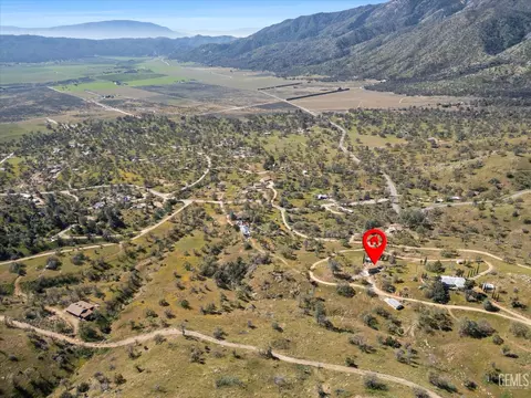 View/Area - 22560 Indian Oak Loop, Caliente, CA 93518 photo 3 of 10