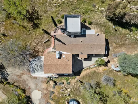 View/Area - 22560 Indian Oak Loop, Caliente, CA 93518 photo 4 of 10