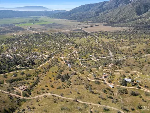 View/Area - 22560 Indian Oak Loop, Caliente, CA 93518 photo 10 of 10