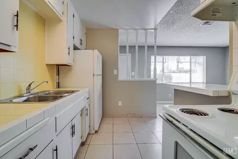 Kitchen - 3840 White Ln, Bakersfield, CA 93309 photo 2 of 6