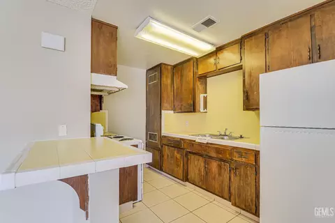 Kitchen - 3840 White Ln, Bakersfield, CA 93309 photo 3 of 6