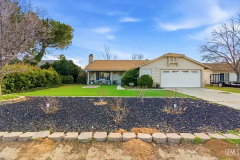 21461 Silver Dr, Tehachapi, CA 93561