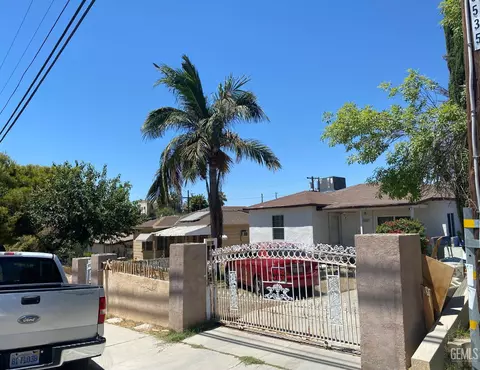 2228 College Ave, Bakersfield, CA 93306