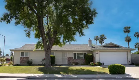 5104 Lowen Ave, Bakersfield, CA 93309