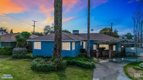 917 Stanford Ct, Bakersfield, CA 93305