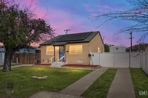 804 Ann Arbor Dr, Bakersfield, CA 93308