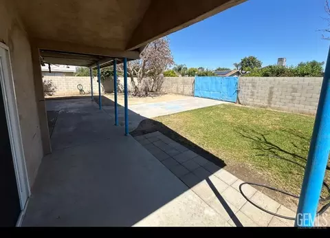 Exterior - 344 Atkinson, Shafter, CA 93263 photo 2 of 5