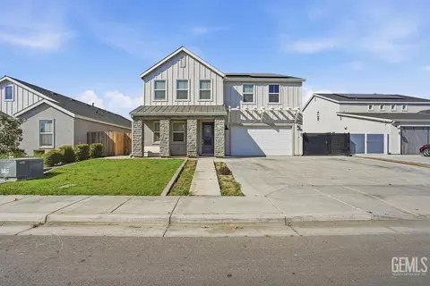 6510 Thunder Trail Dr, Bakersfield, CA 93313