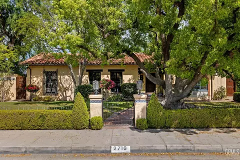 2716 21st St, Bakersfield, CA 93301