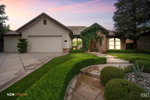 12517 Harrington St, Bakersfield, CA 93311