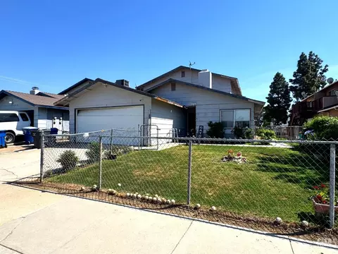 6524 Mohawk St, Bakersfield, CA 93308