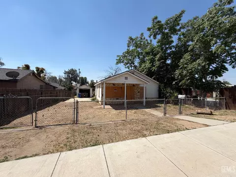 211 E Harding Ave, Bakersfield, CA 93308