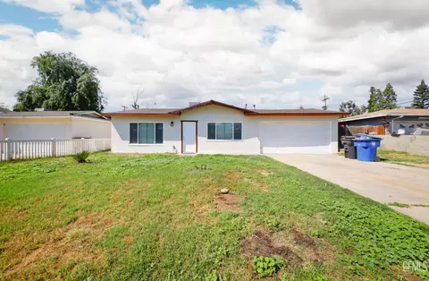 Exterior - 4103 Gordon St, Bakersfield, CA 93307 photo 2 of 4