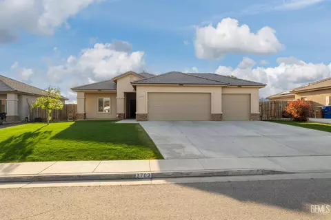 3702 Balvicar Dr, Bakersfield, CA 93306