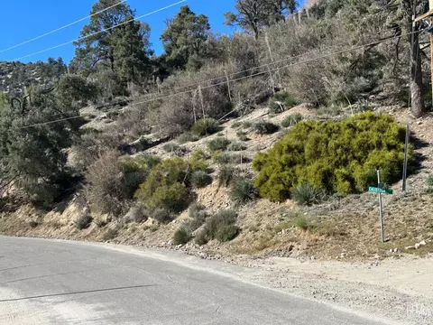 0 Los Padres Dr, Frazier Park, CA 93225