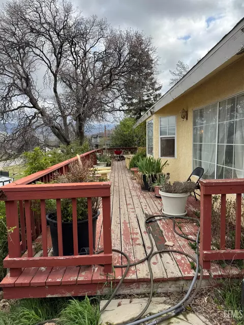 Exterior - 21604 Diane Ct, Tehachapi, CA 93561 photo 3 of 3